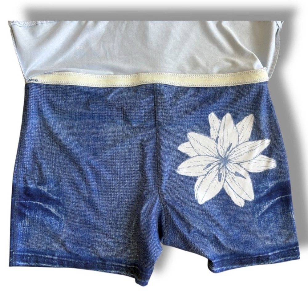 Lucky in Love Blue & White Floral Accent Tennis Pickleball Golf Skort. Women’s L - Picture 4 of 7